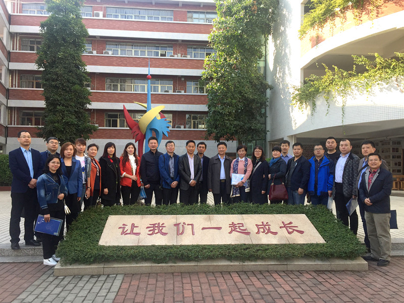 福安学校大合照_副本.jpg